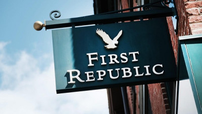 Σε…τεντωμένο σχοινί η First Republic-Τρεις προσφορές για τη διάσωσή της