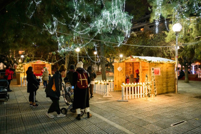Δήμος Αθηναίων: Τα «Χριστουγεννιάτικα Χωριά» υποδέχονται μικρούς και μεγάλους