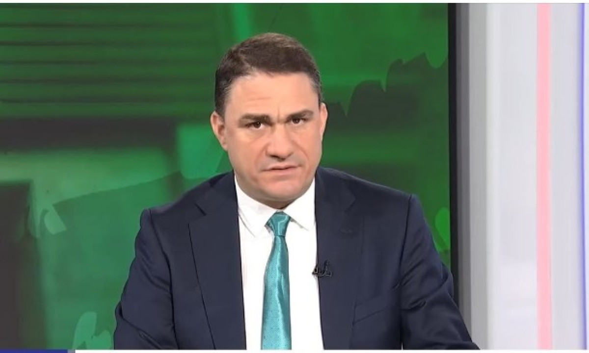 ΠΑΣΟΚ για ανασχηματισμό: Ανακύκλωση αποτυχημένων υπουργών σε διαφορετικούς ρόλους