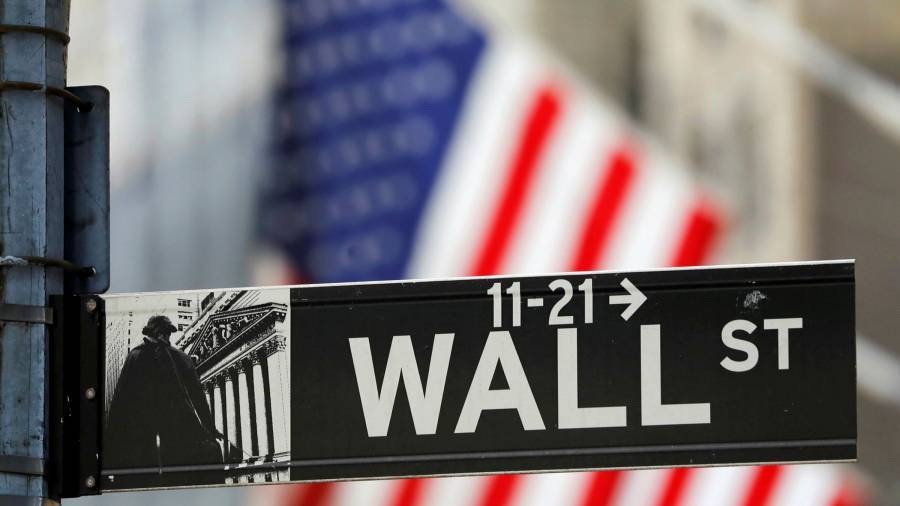 Wall Street: Οι τεχνολογικές μετοχές... μετρίασαν τις ανησυχίες