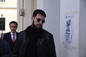 Θάνατος τριών παιδιών στην Πάτρα: Στην ανακρίτρια ο πατέρας