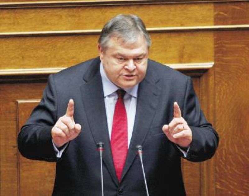 Βενιζέλος: «Αυτοί που θέλουν να αποσταθεροποιήσουν τη χώρα έχουν τα νεύρα τους»