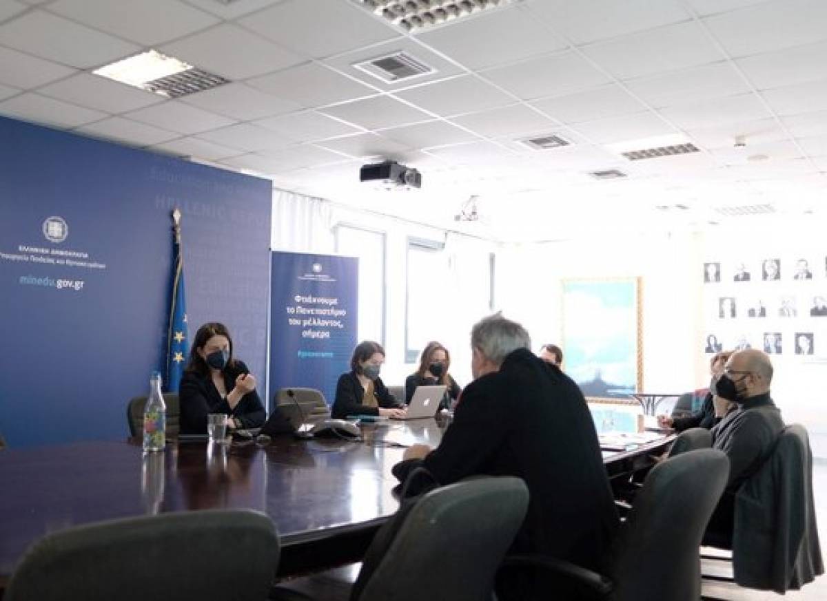 Κεραμέως: Συνάντησε ΚΙΝΑΛ, ΚΚΕ και Ελληνική Λύση για τα ΑΕΙ
