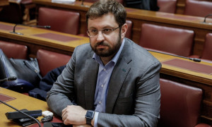 O Ζαχαριάδης «βλέπει» την Όλγα Γεροβασίλη απέναντι στον Κασσελάκη