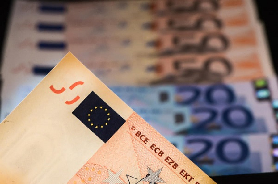 Στα 1.184,35 ευρώ ο μέσος μισθός στον ιδιωτικό τομέα