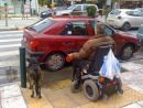 Ένας στους πέντε Αθηναίους παρκάρει σε πεζόδρομους και ράμπες ΑΜΕΑ