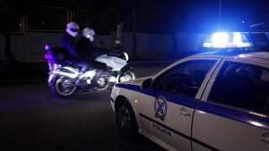 Επίθεση με μολότοφ σε άνδρες της ΔΙΑΣ στου Ζωγράφου