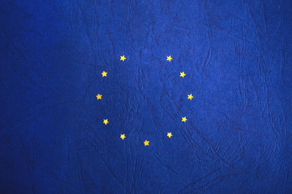 Τριπλασιάζεται το κόστος της ταξιδιωτικής άδειας για την είσοδο στην Ευρώπη