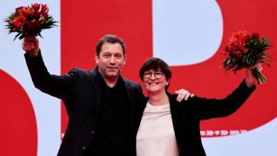 Γερμανία: Σάσκια Έσκεν και Λαρς Κλινγκμπάιλ εξελέγησαν Πρόεδροι του SPD