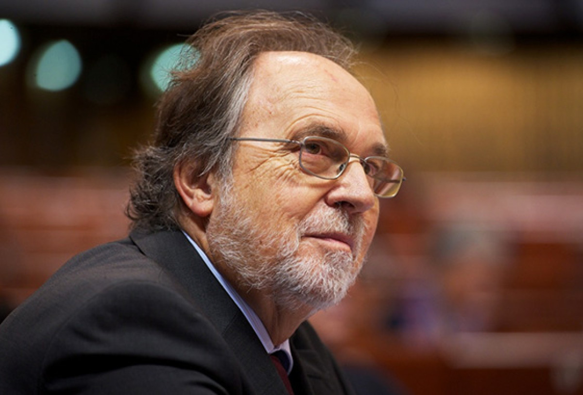Απεβίωσε ο άνθρωπος που αποκάλυψε... μυστικά της CIA στην Ευρώπη!