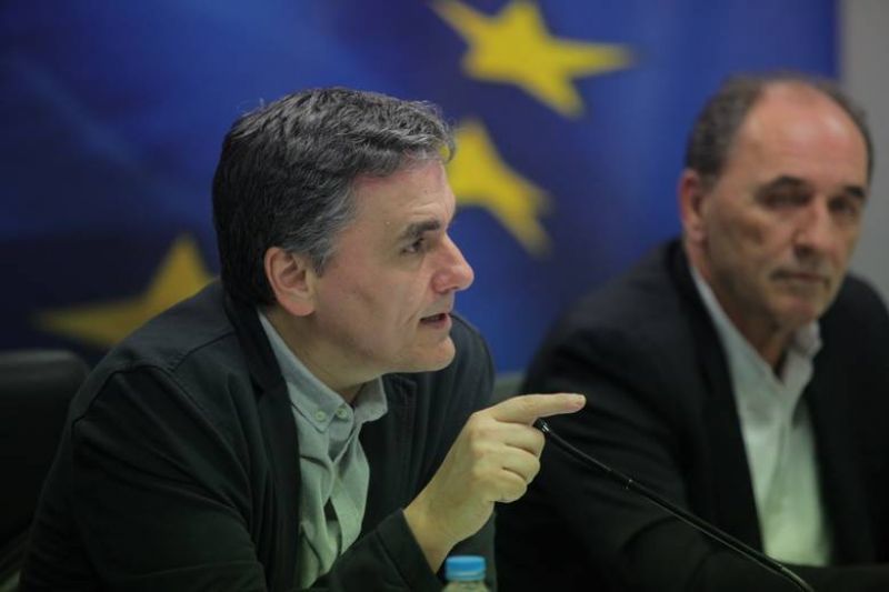 Διαπραγμάτευση: Σε εξέλιξη η συνάντηση Τσακαλώτου-Σταθάκη με τους θεσμούς