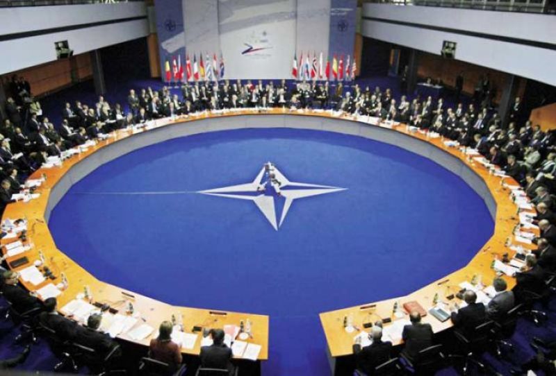 Σύνοδος με φόντο την ακραία ένταση της Δύσης με τη Ρωσία και την απειλή των τζιχαντιστών