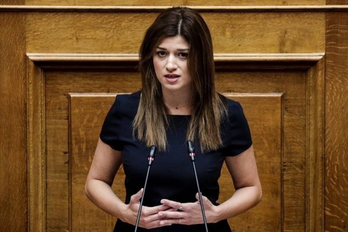 Νοτοπούλου: Επίθεση της κυβέρνησης στις μικρομεσαίες επιχειρήσεις τουρισμού και εστίασης