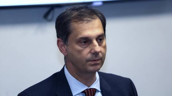 Θεοχάρης από Παρίσι: Θετική ανταπόκριση από τους Γάλλους επιχειρηματίες
