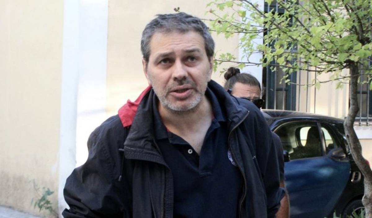 Άγνωστοι πυροβόλησαν τον δημοσιογράφο Στέφανο Χίο