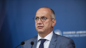 Οικονόμου: Αύξηση και διεύρυνση του επιδόματος θέρμανσης-Στο τραπέζι φθηνές μετακινήσεις