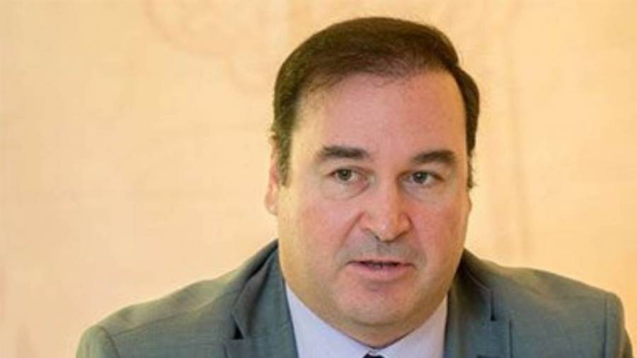 Σουρβίνος: Μεταδοτικότερη κατά 74% η μετάλλαξη της Νότιας Αφρικής