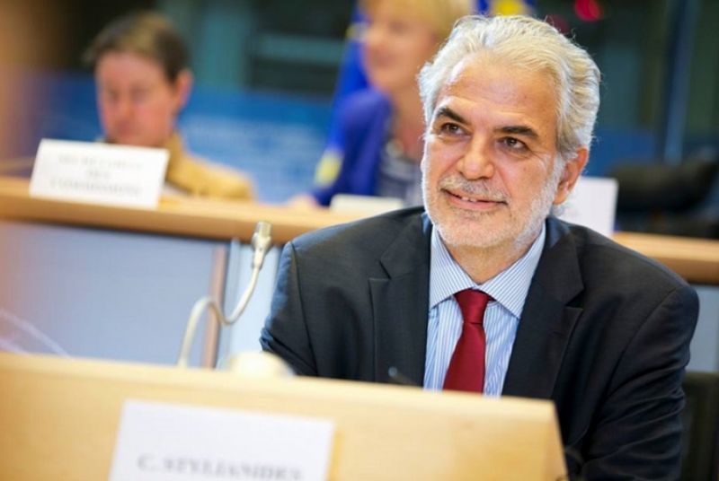 «Δεν δυσαρεστούμε τους...Αμερικάνους»