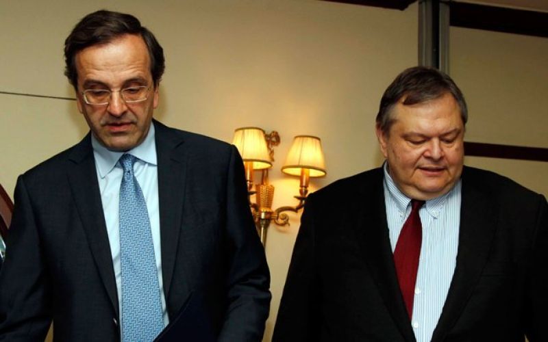 "Συσπείρωση", η μαγική λέξη για ΠΑΣΟΚ και Νέα Δημοκρατία