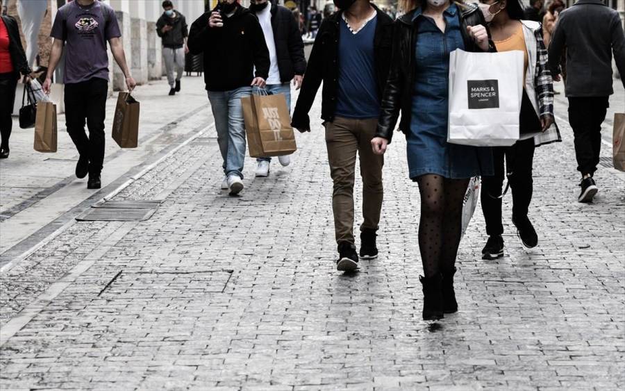 Λιανεμπόριο: Καλύτερος τζίρος για 1 στους 3 εμπόρους στις εκπτώσεις