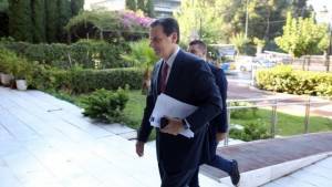 Σκυλακάκης: Τις επόμενες ημέρες οι αποφάσεις για τις επιταγές