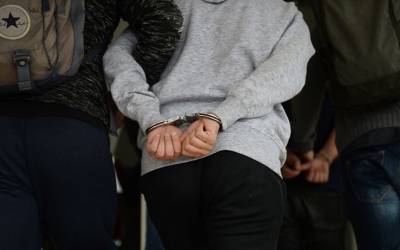 Παραδόθηκε ο 34χρονος δολοφόνος της 13χρονης στην Άμφισσα