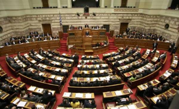 Ονομαστική ψηφοφορία για το νομοσχέδιο του Υπουργείου Παιδείας