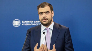 Σφοδρή σύγκρουση Μαρινάκη – Τζανακόπουλου για το «Athens Alitheia Forum»: Αποφασίσαμε να μην μείνουμε απαθείς