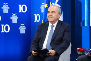 Παπαθανάσης-Πρόγραμμα Δημοσίων Επενδύσεων: Πάνω από €17 δισ. το 2026