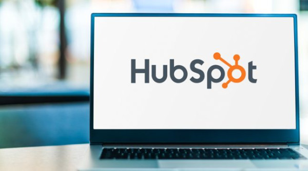 Reuters: Η Alphabet αξιολογεί το ενδεχόμενο εξαγοράς της HubSpot