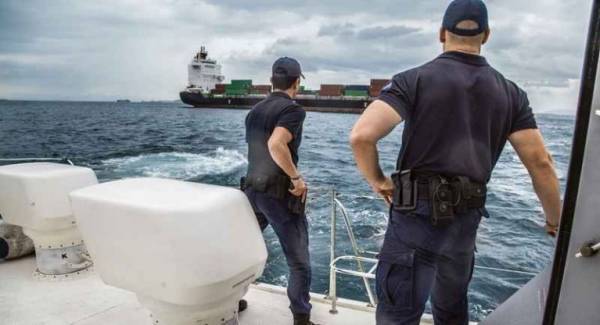 ΥΝΑΝΠ: Προκήρυξη για 13 θέσεις στο Λιμενικό
