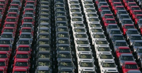 ΕΝ.Φ.Ι.Α: Μειώνεται ο φόρος μεταβίβασης ακινήτων- Παρατείνεται η απόσυρση για παλαιά ΙΧ