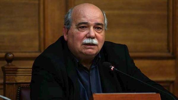 Φεβρουάριο-Μάρτιο «βλέπει» τη Συμφωνία των Πρεσπών στη Βουλή ο Βούτσης