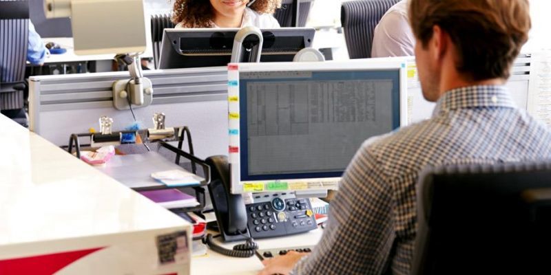 Ισπανία: Μειώνεται η ανεργία, αυξάνονται οι συμβάσεις αορίστου χρόνου