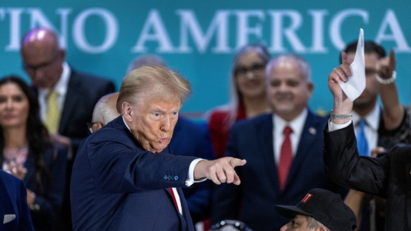 Goldman Sachs: Πτώση 10% στο ευρώ αν κερδίσει ο Trump