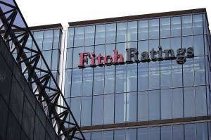 Fitch για Ελλάδα: Σημάδια αντοχής στην αυξητική τάση του κόστους δανεισμού