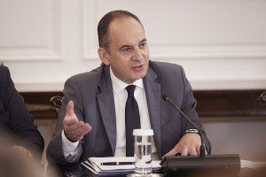 Πλακιωτάκης: H Ελλάδα παραμένει προσηλωμένη στις βασικές αρχές του ΙΜΟ