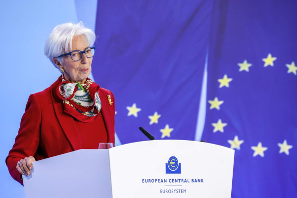 ΕΚΤ σε σταυροδρόμι: Τελευταία… ώθηση στα επιτόκια ή παύση αναμονής