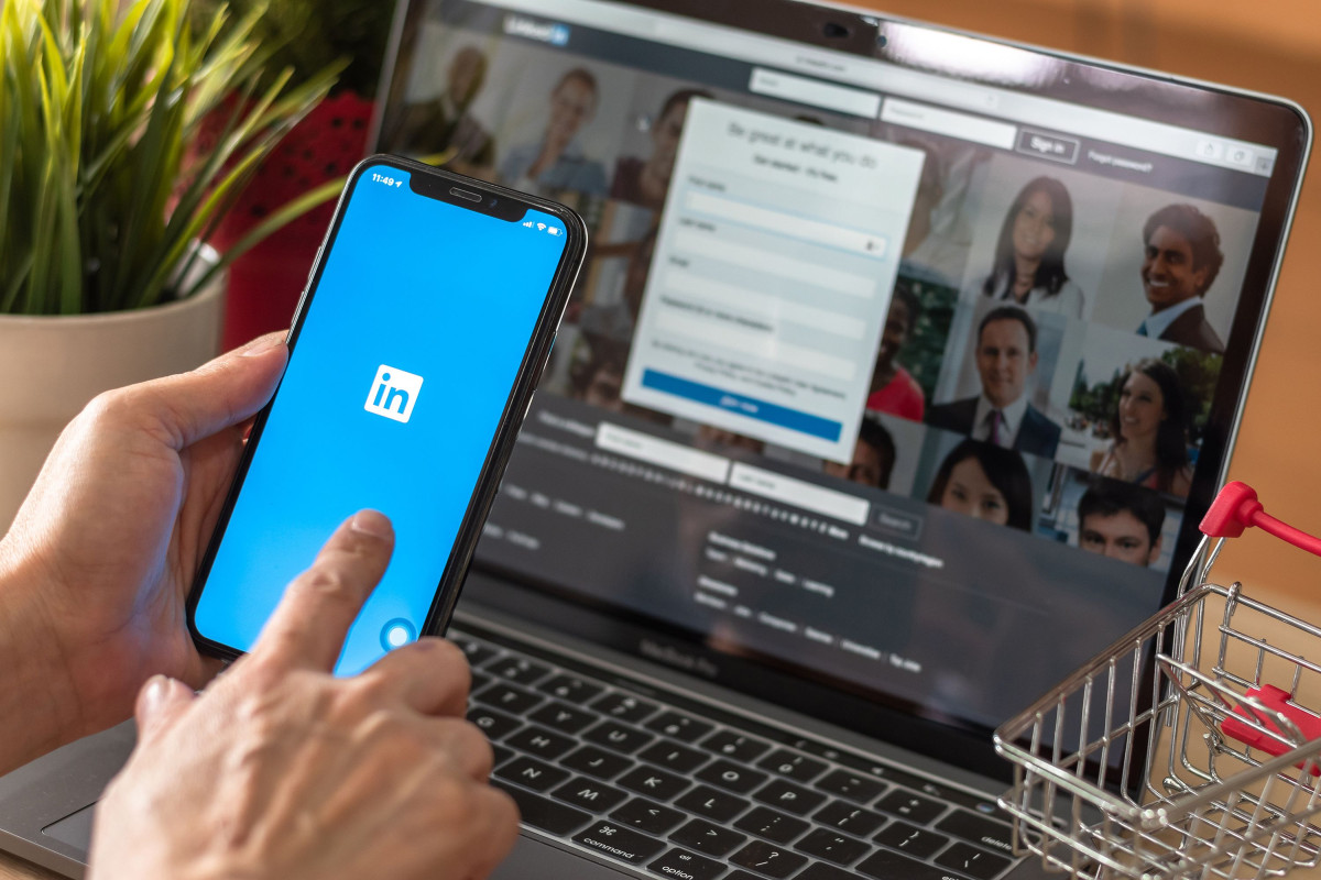 LinkedIn: Καταργεί 700 θέσεις- «Τέλος» στην υπηρεσία για την Κινεζική αγορά