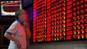 «Βουτιά» άνω του 8% στα κινεζικά χρηματιστήρια