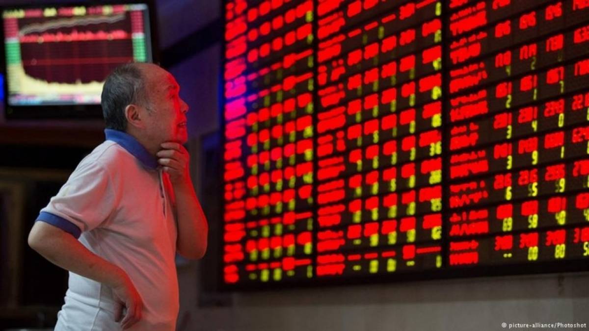 «Βουτιά» άνω του 8% στα κινεζικά χρηματιστήρια