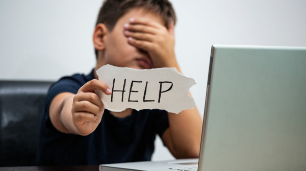 Διαδικτυακό bullying: Πώς μπορούν να προστατευτούν γονείς και παιδιά