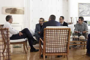 Οι επιπτώσεις της τεχνητής νοημοσύνης στη μουσική στη συνάντηση Μητσοτάκη-Ulvaeus
