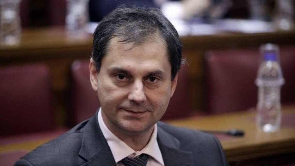 Θεοχάρης: Δε θα υπάρξει κανένας αιφνιδιασμός στις βραχυχρόνιες μισθώσεις