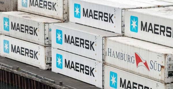 Maersk: «Φεύγει» από την παραγωγή ψυγείων container έναντι $1 δισ.
