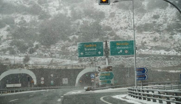 Κακοκαιρία: Έκλεισε η Εγνατία για φορτηγά και νταλίκες