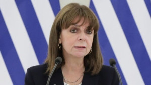 Σακελλαροπούλου: Τιμάμε την Παναγία ως Μητέρα της Ζωής
