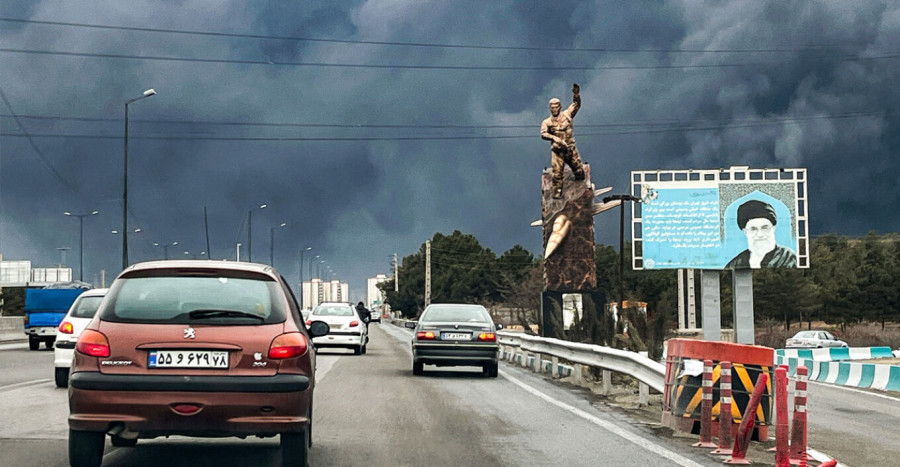 Σε τροχιά γενικευμένης σύγκρουσης η Μέση Ανατολή – Χτυπήματα σε πετρελαϊκές εγκαταστάσεις της Τεχεράνης και αντίποινα