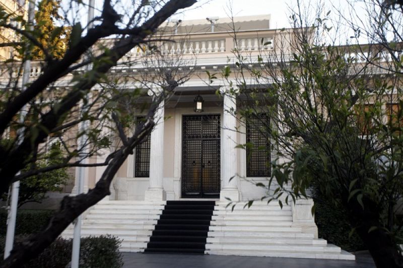 Μαξίμου: Να κλείσει η δεύτερη αξιολόγηση αρχές Νοεμβρίου