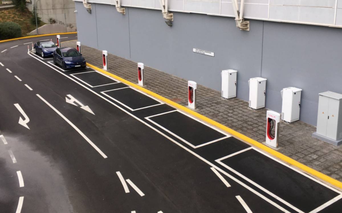 Νέος σταθμός supercharger της Tesla στην Ελλάδα
